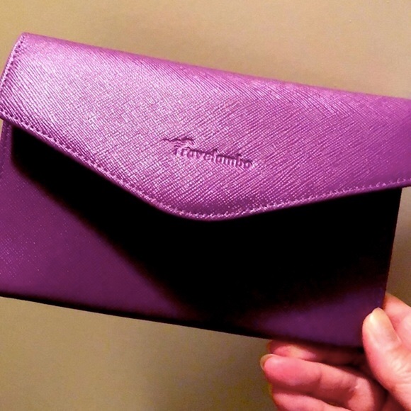 Travelambo Handbags - ⭐️ Travelambo RFID Wallet